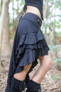 RUFFLE SKIRT BLACK