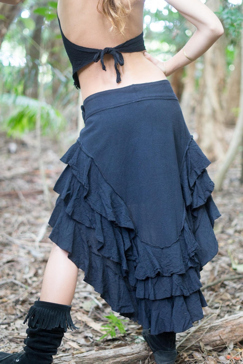 RUFFLE SKIRT BLACK